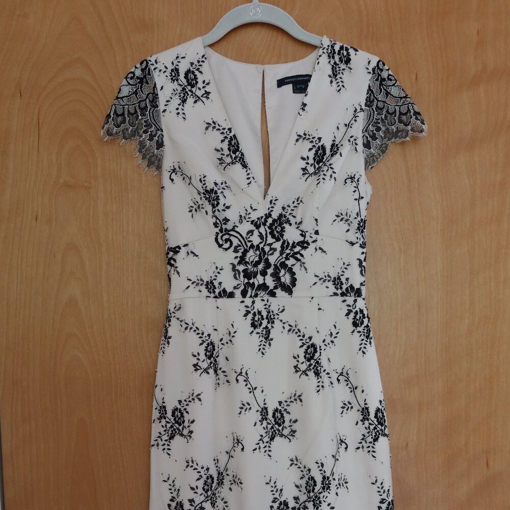 $248 French Connection Rosalie lace tea dress floral embroidery black cream sz 0